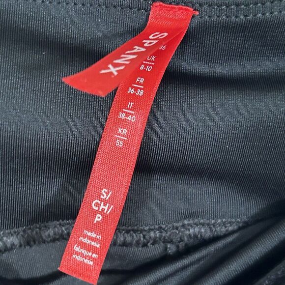 Spanx Velvet Leggings Size XS Black Holidays Party Athleisure Comfort - Picture 5 of 6